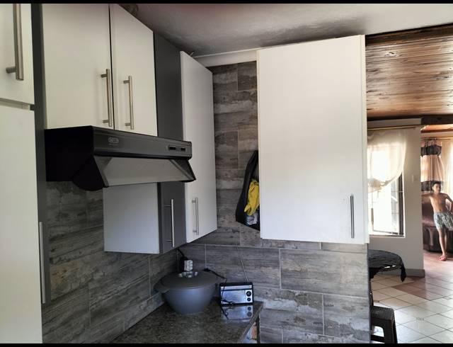 5 BEDROOM HOUSE FOR SALE IN COPESVILLE